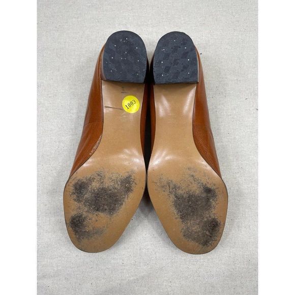 70s Vintage Naturalizer Tan Tassel Loafer with Gold Detail Size 7.5 Heel 2" - Picture 4 of 8